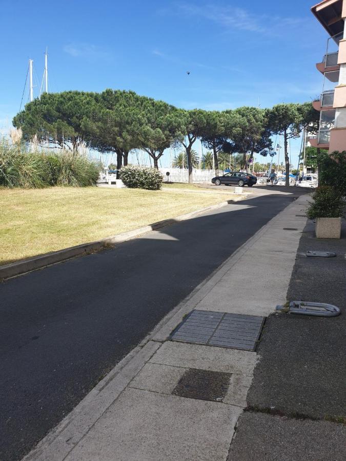 Magnifique T2 Au Calme Avec Une Superbe Vue Sur Le Port Canet-en-Roussillon Ngoại thất bức ảnh