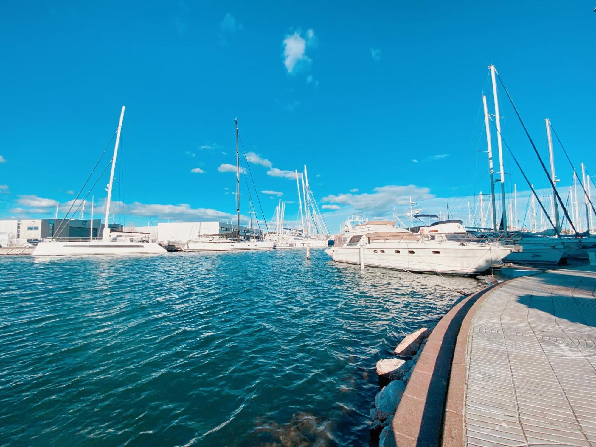 Magnifique T2 Au Calme Avec Une Superbe Vue Sur Le Port Canet-en-Roussillon Ngoại thất bức ảnh